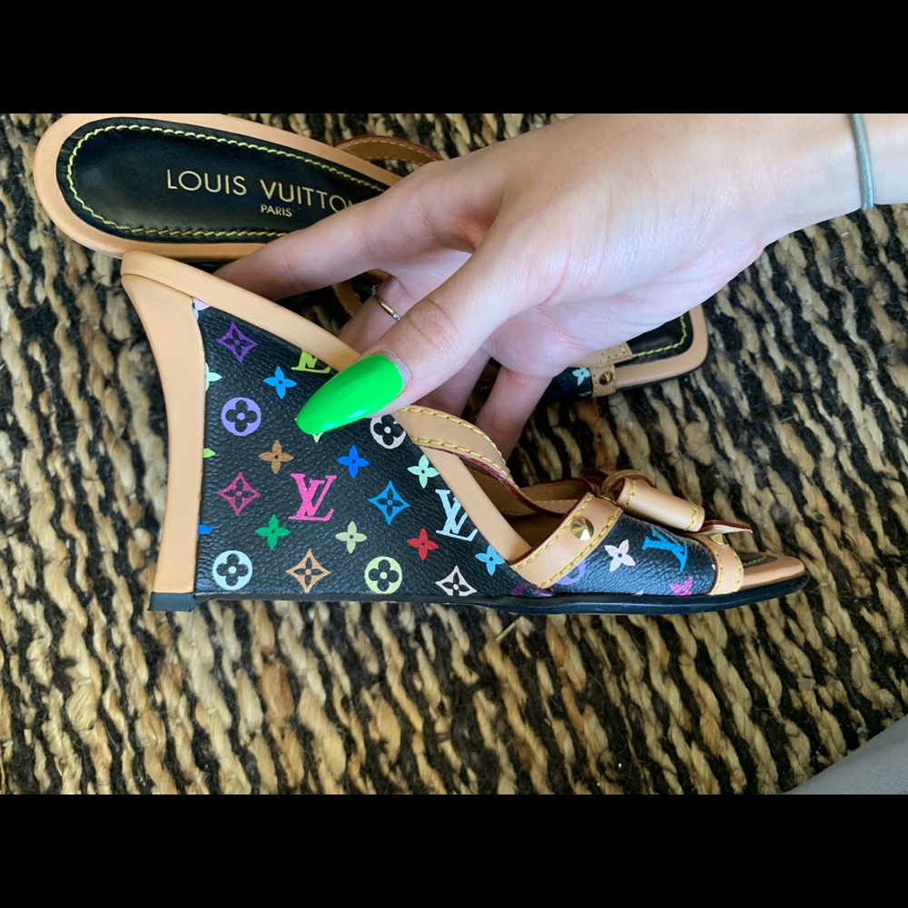 LV wedge heels